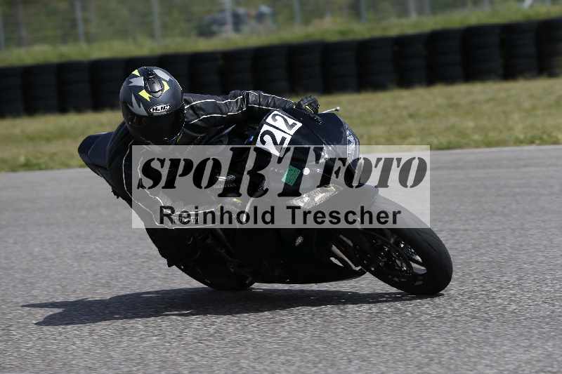 /Archiv-2024/14 25.04.2024 TZ Motorsport Training ADR/Gruppe gelb/22